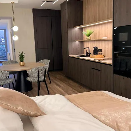 Lofts דירה